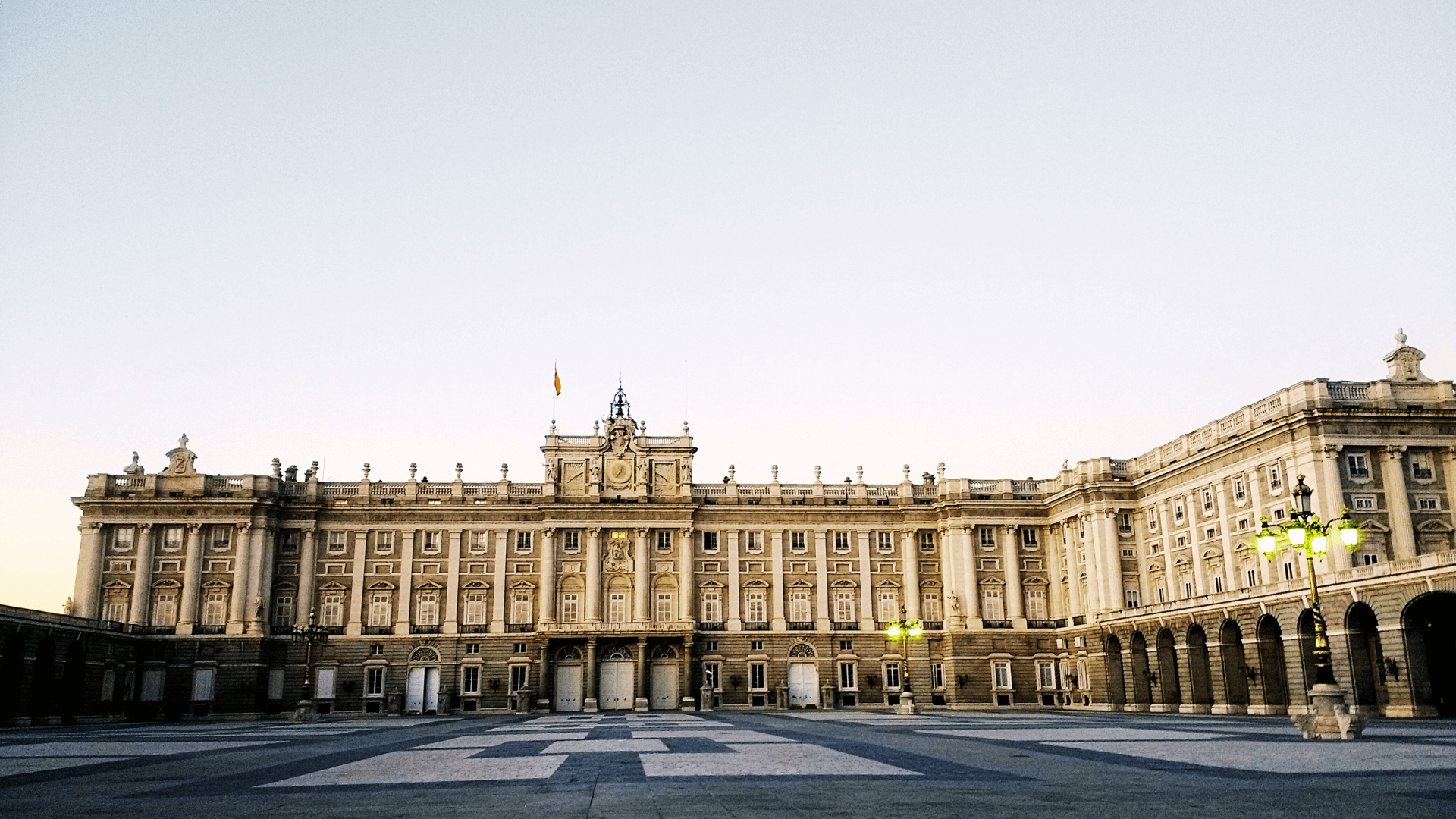 Must-Know Spanish Phrases for Traveling  - Your Vacation Cheatsheet